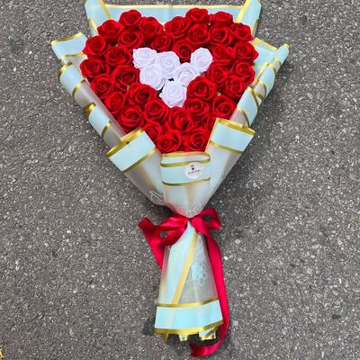 Forever Love 40 Artificial Roses Heart Design