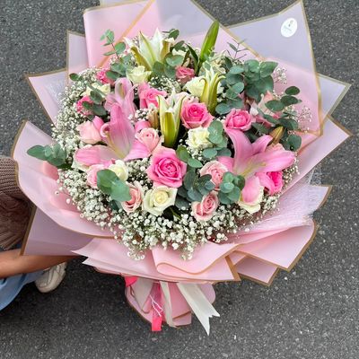 Blush & White Luxury Bouquet