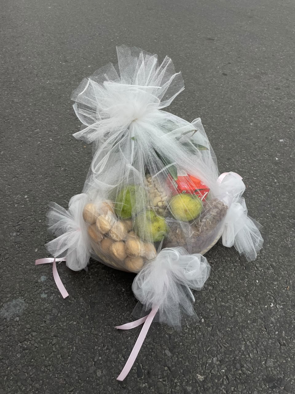 Basket of Blessings Apples and mangoes may be replaced with fresh seasonal fruits of equal or greater value depending on availability.