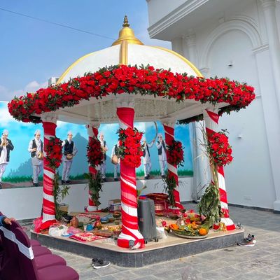 Traditional Floral Gazebo Mandap Set
