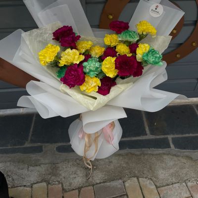 Tricolor Carnation Charm Bouquet